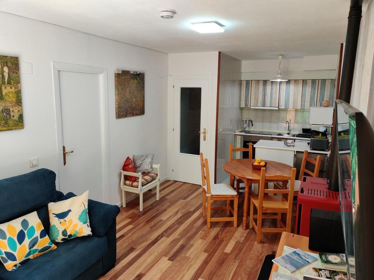"Leo Pixel" Avairent Canfranc Estacion Apartman Kültér fotó